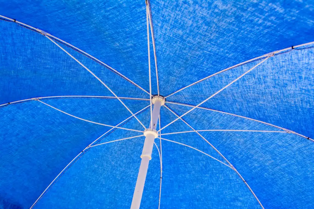 煤矿输送带磨损加剧的成因分析及耐磨托辊选型方案